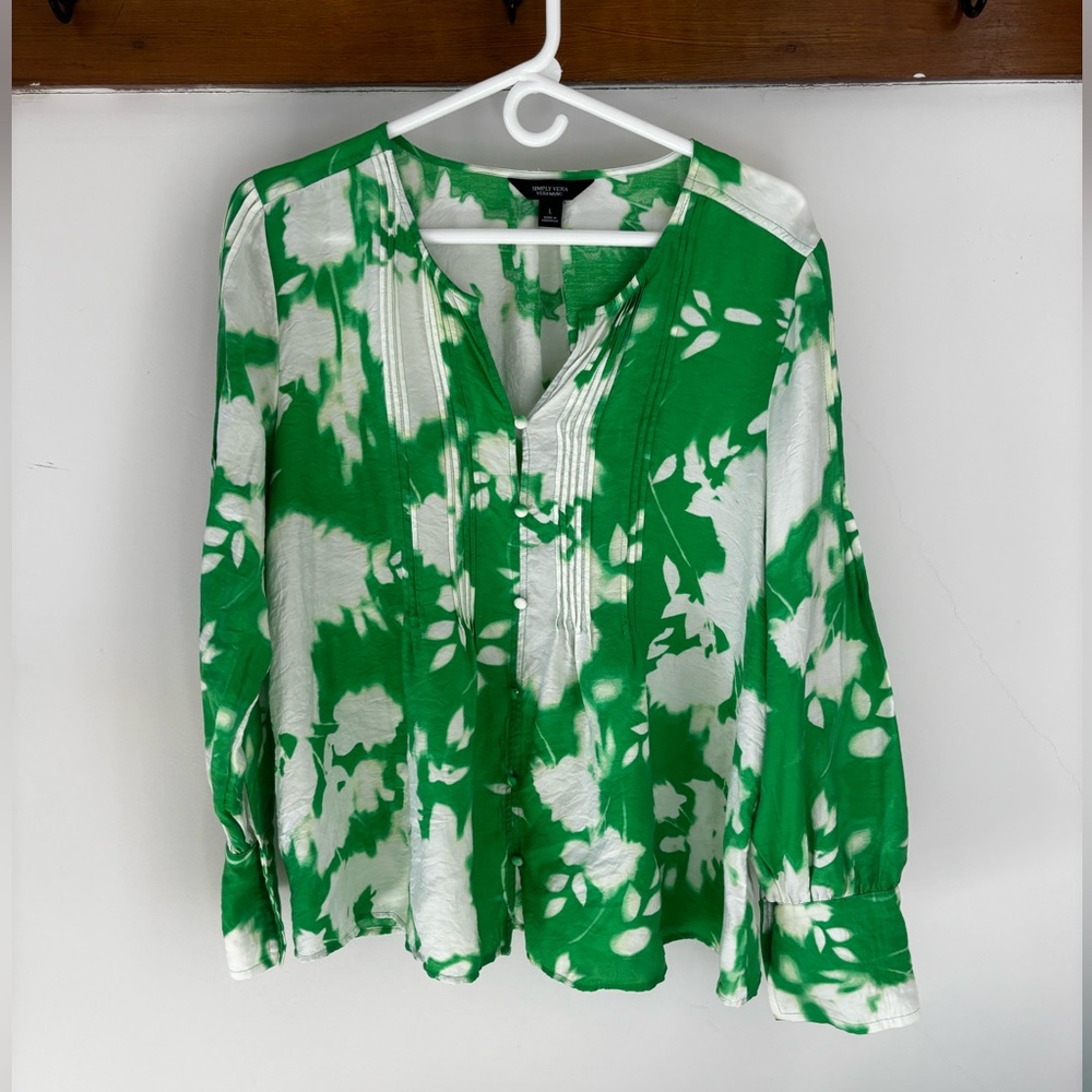 Simply Vera Vera Wang Green and White Blouse